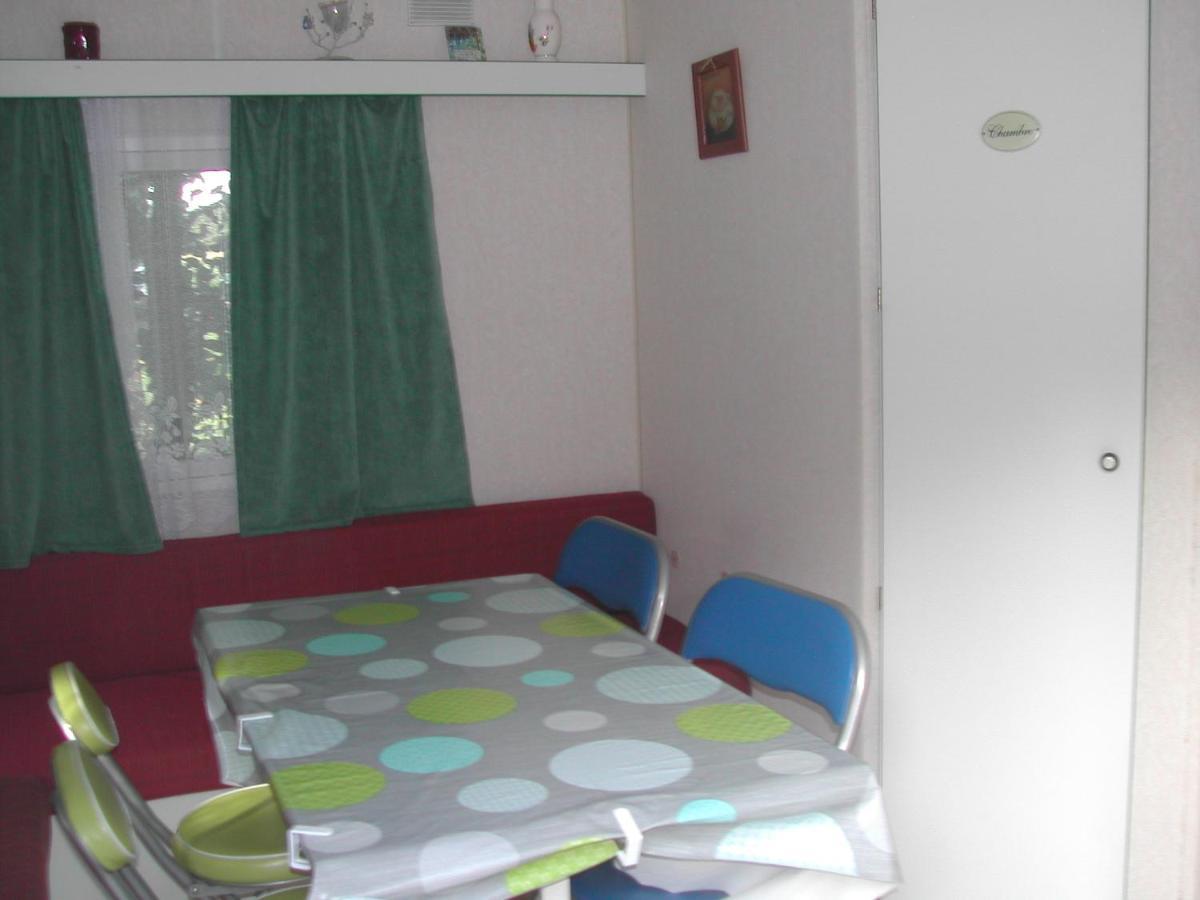 Mobil Home Dordogne Mouzens  Extérieur photo